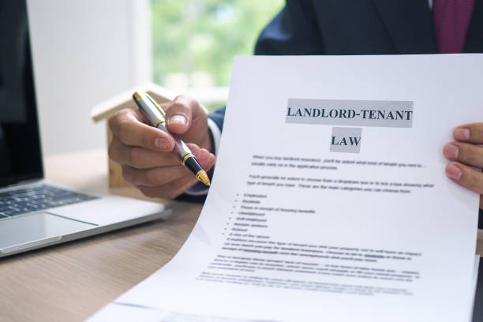 What Checking Landlord References Reveals in Tenant Risk Assessment?